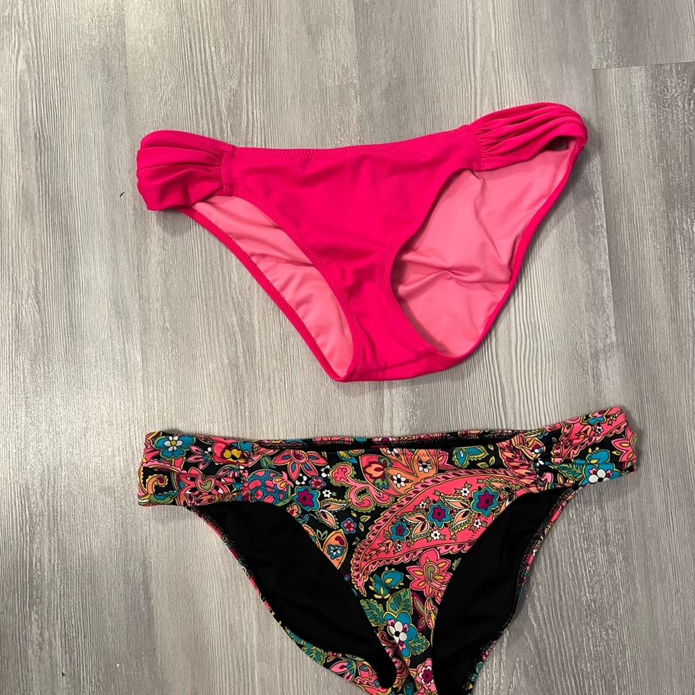 Victoria's Secret knockout Pink and paisley Bikini Bottoms size medium